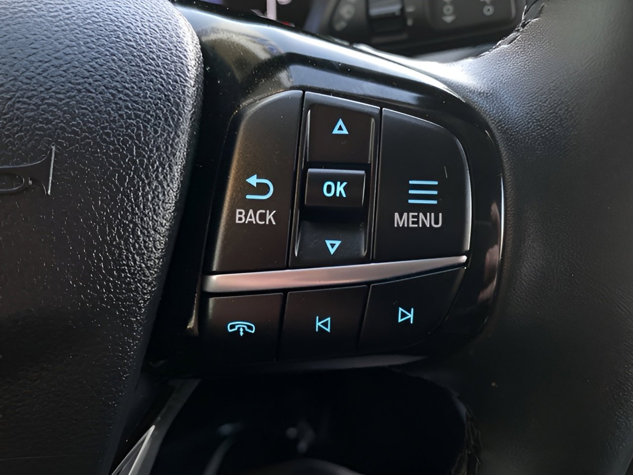 Used 2023 Ford Escape Active image 41