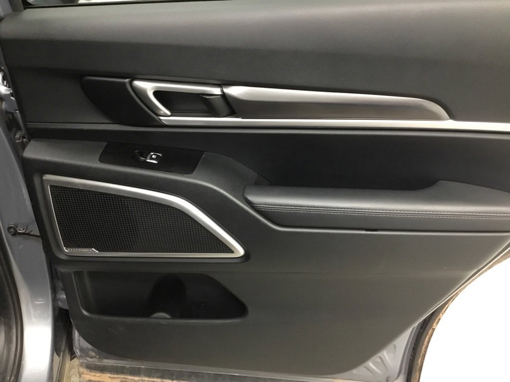 Used 2025 Kia Telluride S AWD/4WD image 41