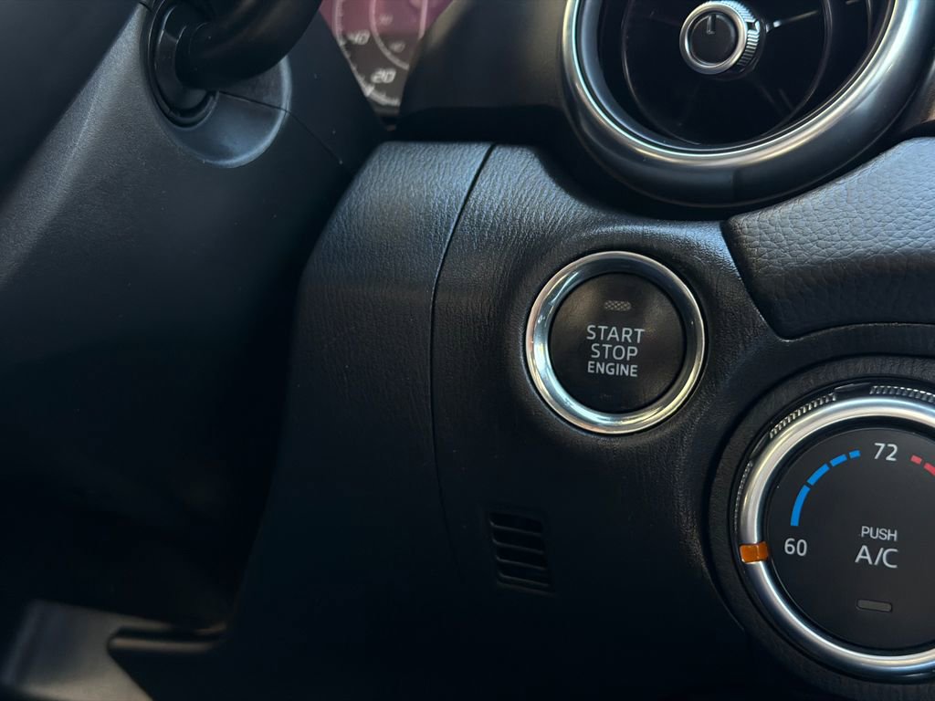 Used 2017 FIAT 124 Spider Abarth RWD image 24
