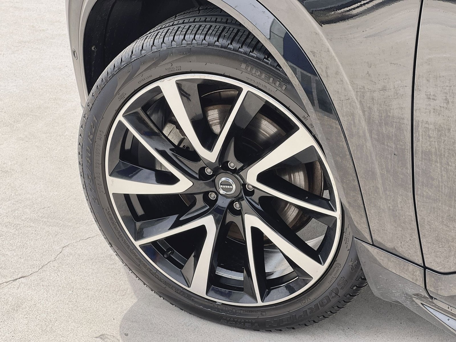 Certified 2023 Volvo XC90 B6 Plus AWD/4WD image 10