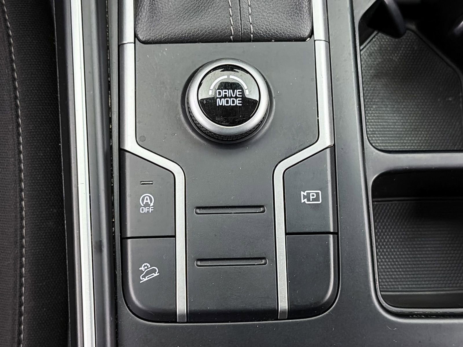 Used 2022 Kia Sorento LX FWD image 22