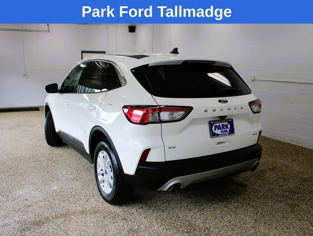 Used 2022 Ford Escape SE w/ Cold Weather Package AWD/4WD image 3