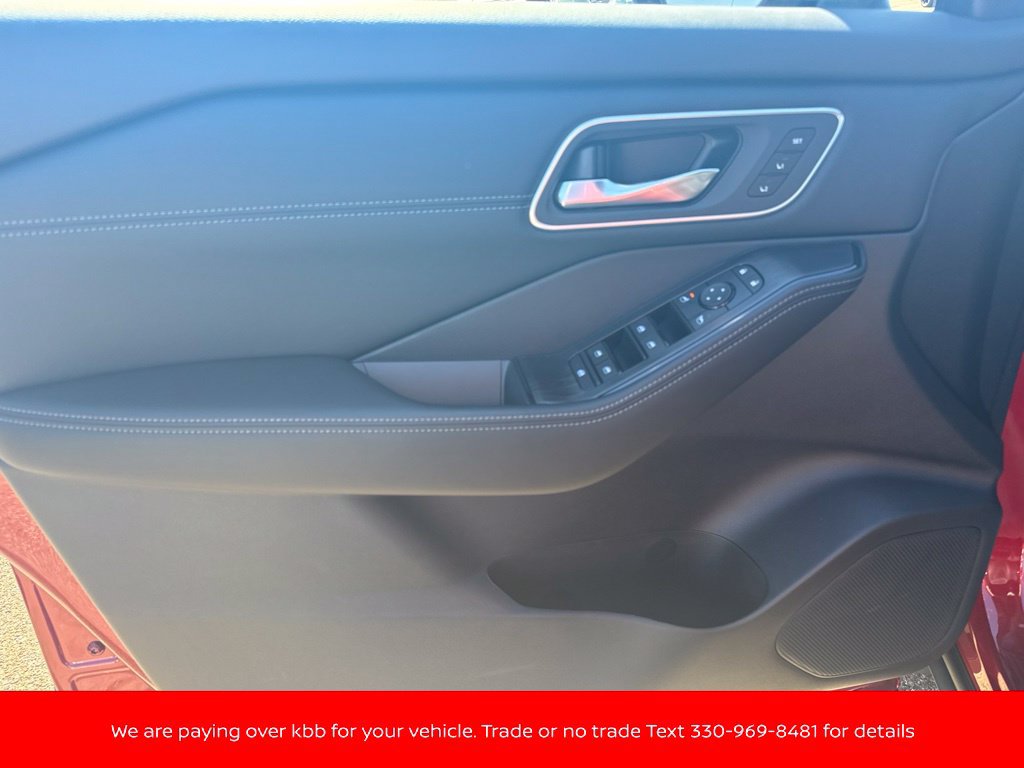 New 2026 Nissan Rogue Platinum w/ Platinum Premium Package AWD/4WD image 10
