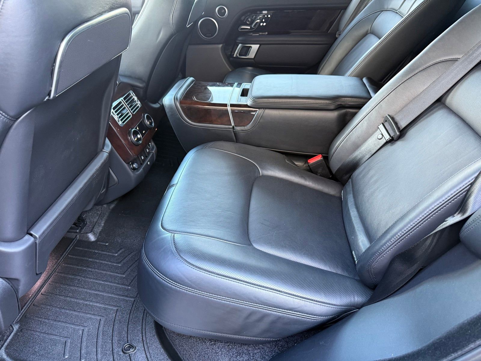 Used 2019 Land Rover Range Rover Autobiography AWD/4WD image 24