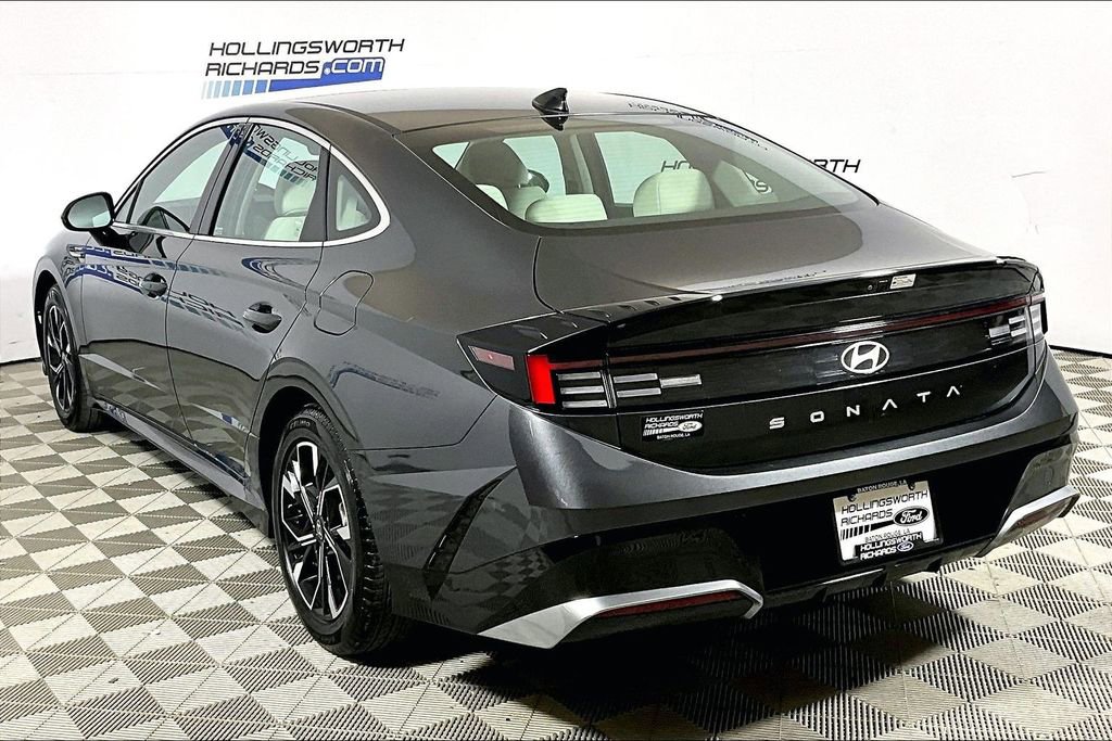 Used 2025 Hyundai Sonata SEL FWD image 8