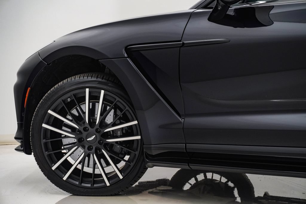 Used 2025 Aston Martin DBX 707 AWD/4WD image 14