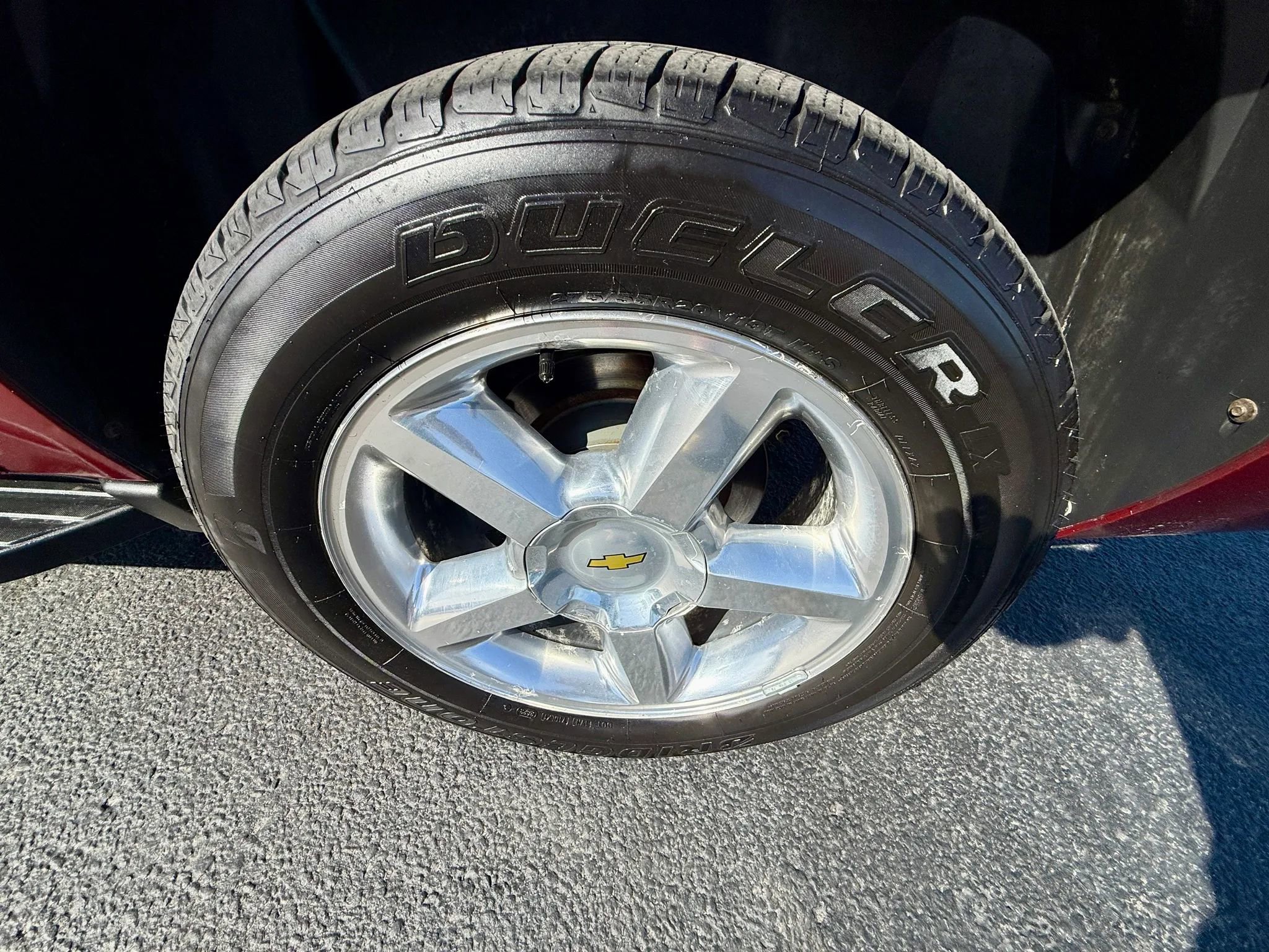 Used 2010 Chevrolet Suburban LTZ AWD/4WD image 24