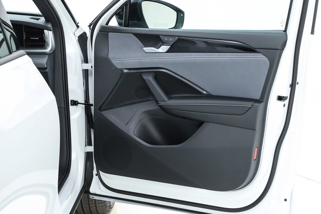New 2026 Volkswagen Tiguan SE R-Line image 71