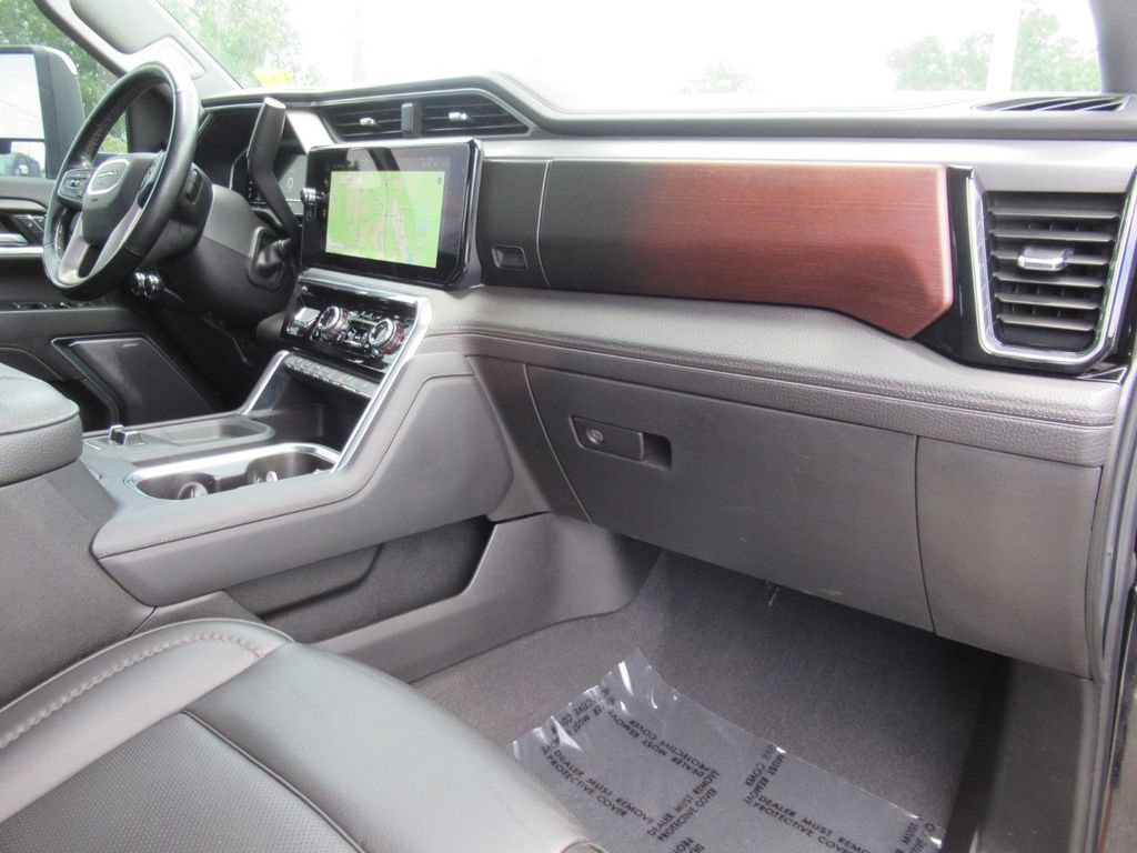 Used 2024 GMC Sierra 2500 Denali w/ Denali Reserve Package AWD/4WD image 11