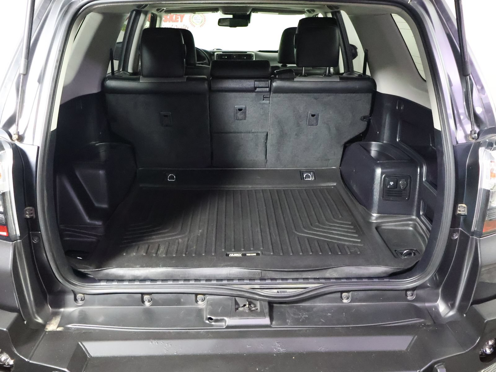 Used 2020 Toyota 4Runner SR5 Premium w/ Moonroof Package AWD/4WD image 13