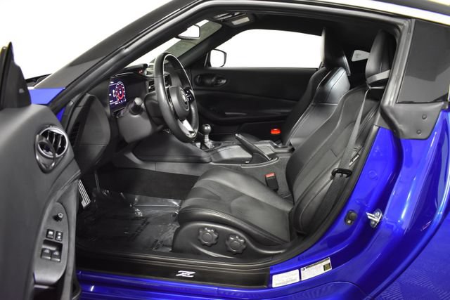 Certified 2024 Nissan Z Performance w/ Floor Mat Package RWD image 12
