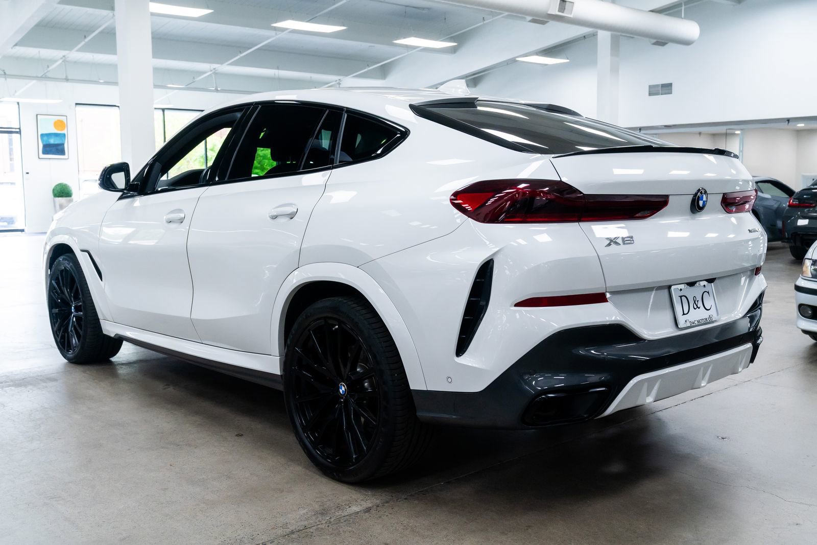 Used 2022 BMW X6 xDrive40i AWD/4WD image 4