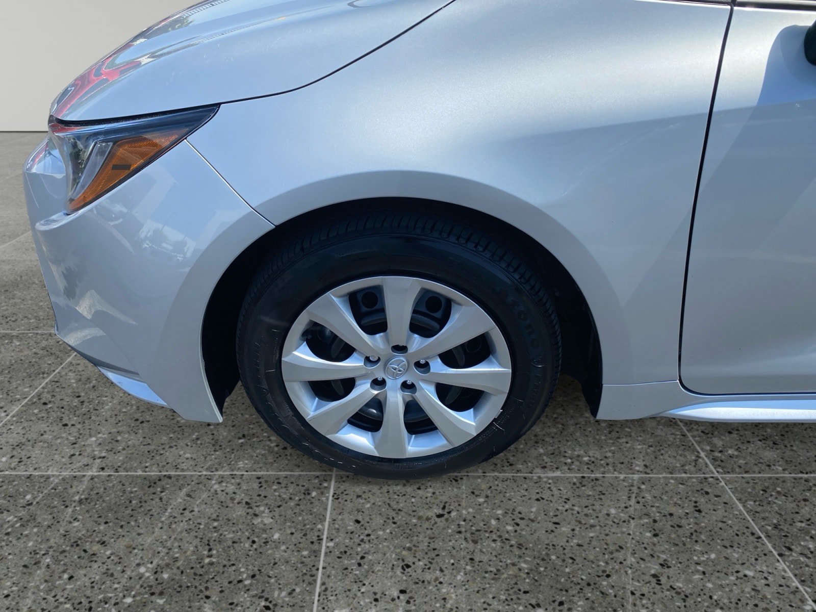 Used 2025 Toyota Corolla LE FWD image 14