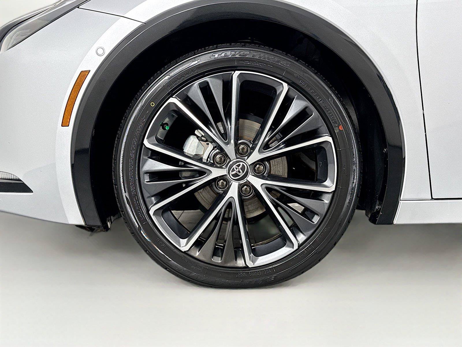 Certified 2024 Toyota Prius Limited w/ Limited Premium Package FWD image 62