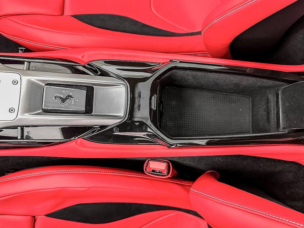 Certified 2025 Ferrari 12Cilindri image 15