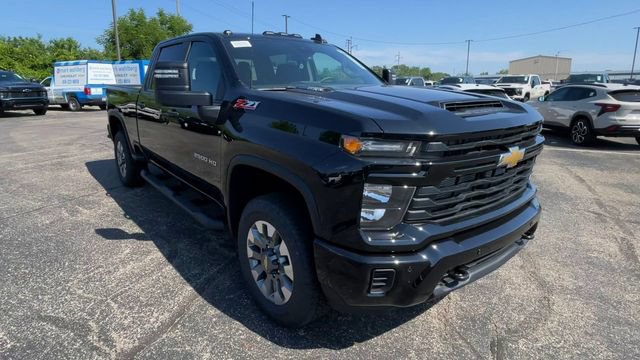New 2026 Chevrolet Silverado 2500 Custom w/ Custom Value Package AWD/4WD image 4