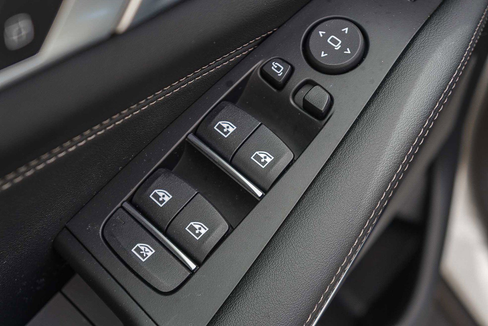 Certified 2026 BMW X5 sDrive40i w/ Premium Package image 22