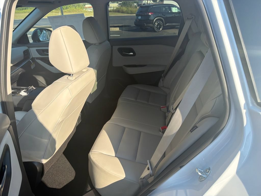 New 2026 Nissan Rogue Dark Armor AWD/4WD image 15