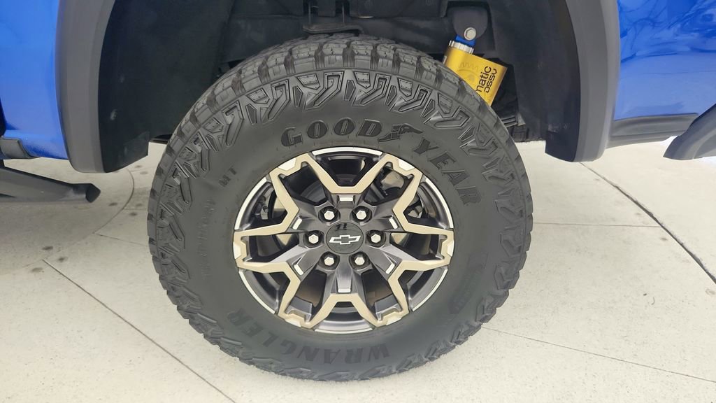 Certified 2024 Chevrolet Colorado ZR2 w/ Technology Package AWD/4WD image 28