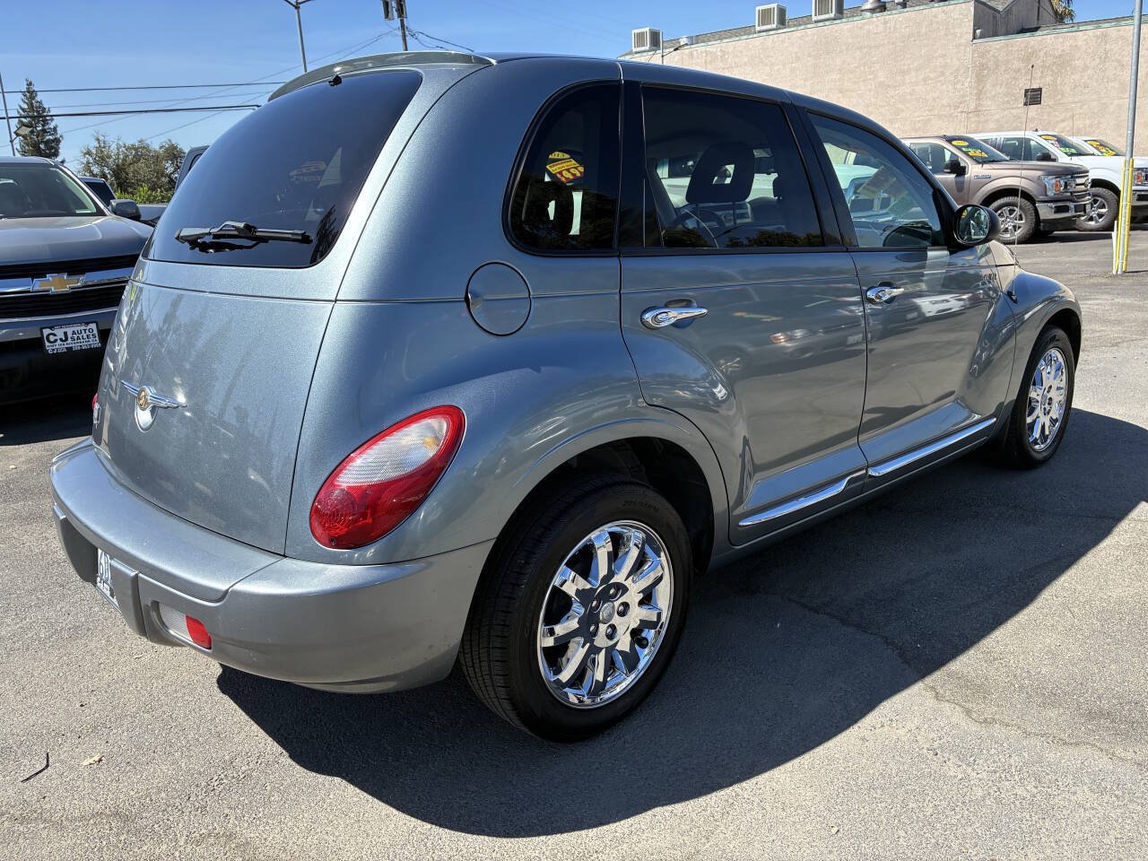 Used 2008 Chrysler PT Cruiser w/ Street Cruiser Series Group FWD image 2