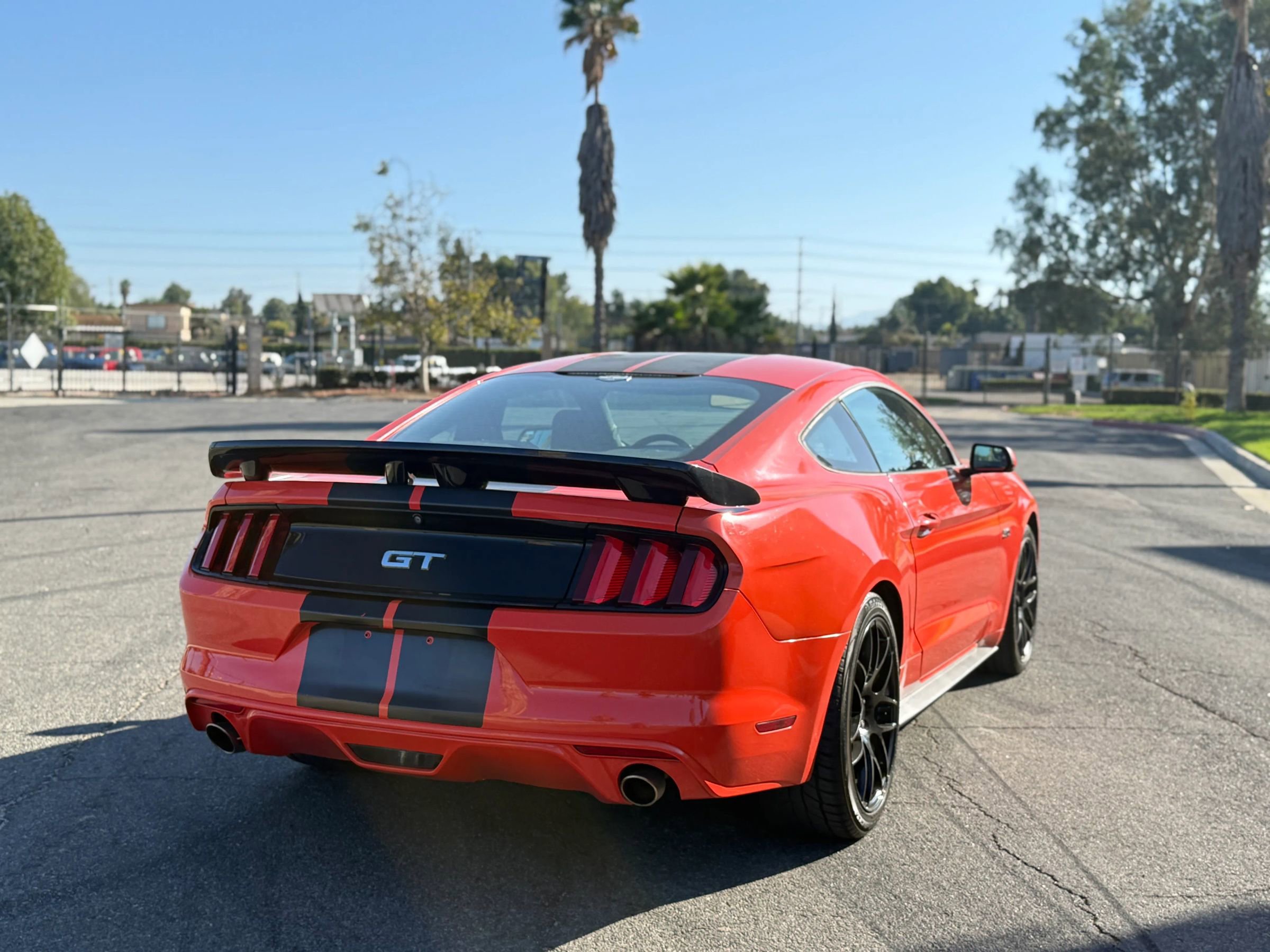 Used 2016 Ford Mustang GT w/ GT Performance Package image 8