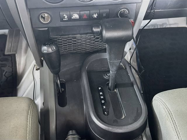 Used 2009 Jeep Wrangler X AWD/4WD image 18