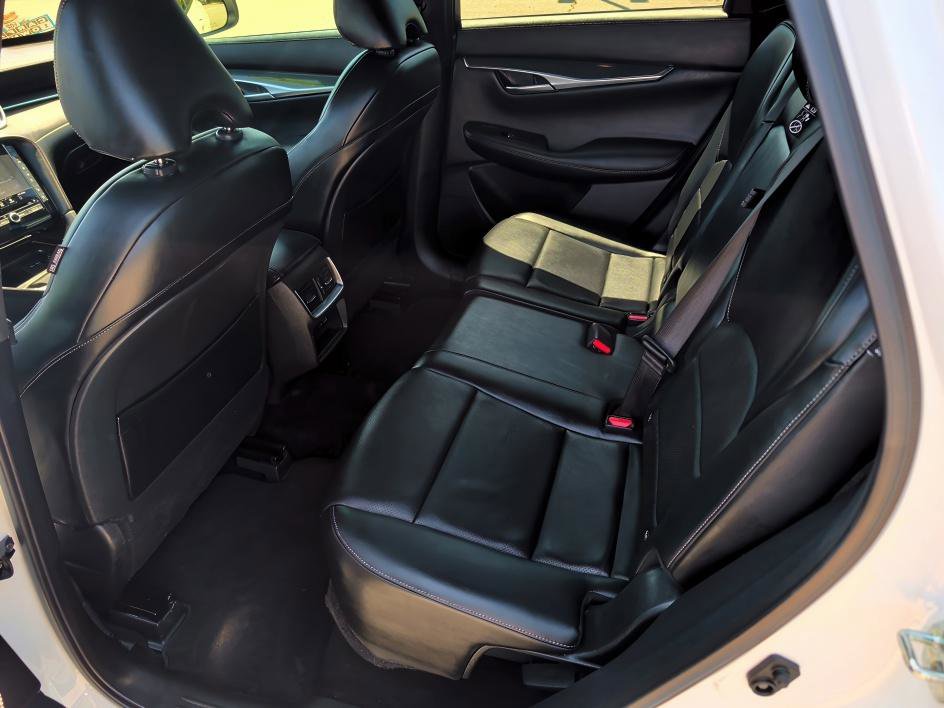 Used 2023 INFINITI QX50 Sport image 9