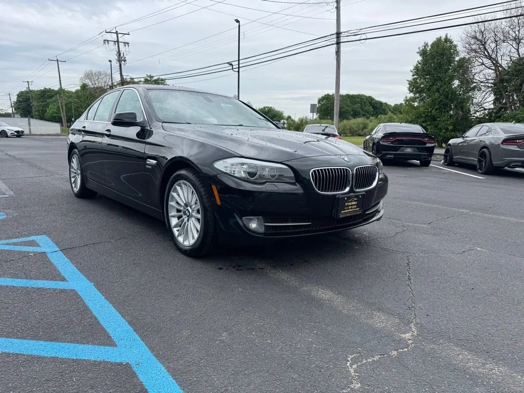 Used 2012 BMW 535i xDrive Sedan AWD/4WD image 4