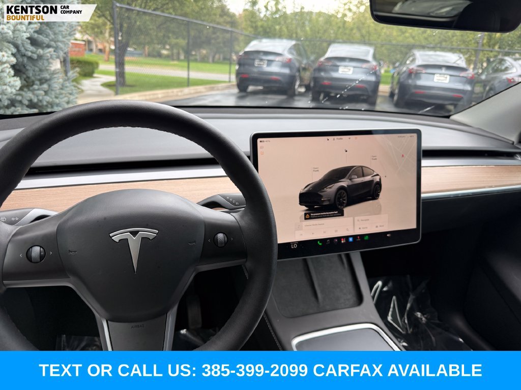 Used 2023 Tesla Model Y Long Range AWD/4WD image 17