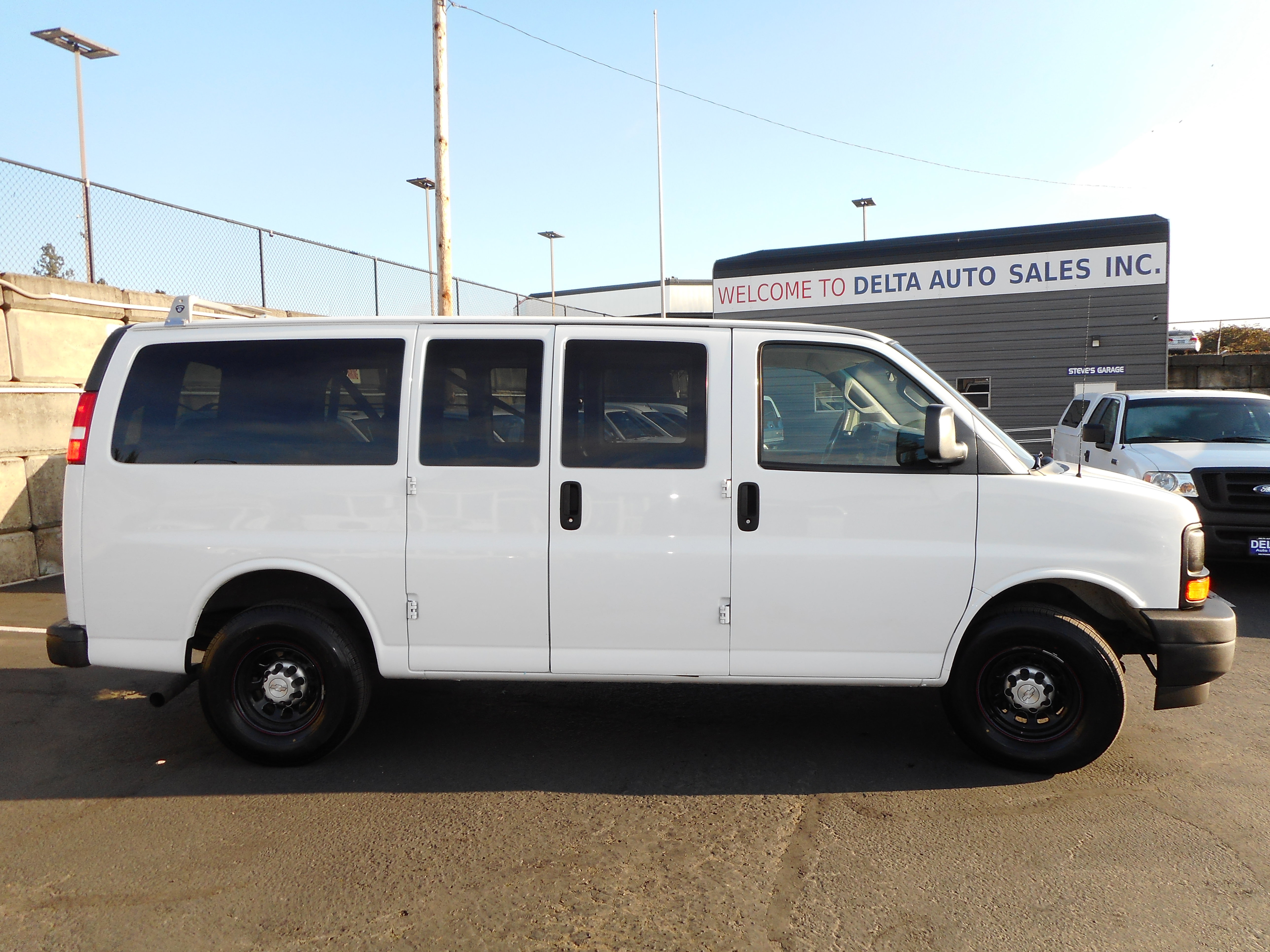 Used 2017 Chevrolet Express 2500 LS image 6