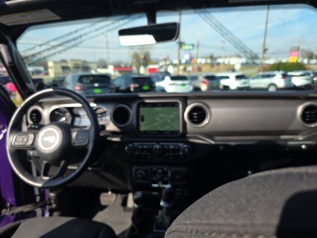 Used 2023 Jeep Wrangler Unlimited w/ Sun & Screen Package image 50