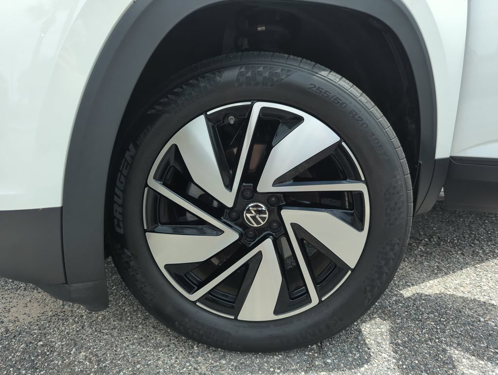 Used 2024 Volkswagen Atlas SE FWD image 50