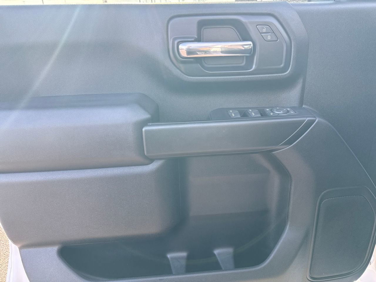 Used 2024 GMC Sierra 2500 Pro w/ Convenience Package image 16