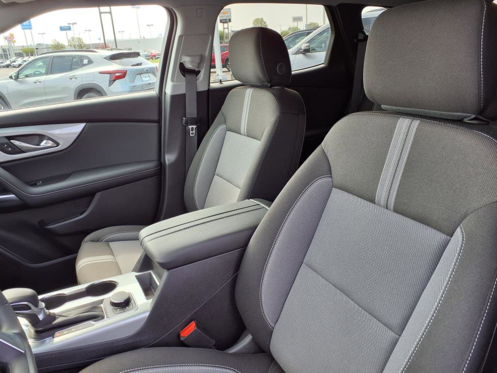 New 2025 Chevrolet Blazer LT w/ Convenience Package image 12