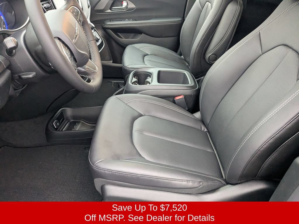 New 2026 Chrysler Voyager LX FWD image 11