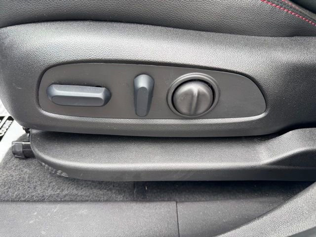 Used 2024 Chevrolet Equinox RS w/ RS Leather Package image 18