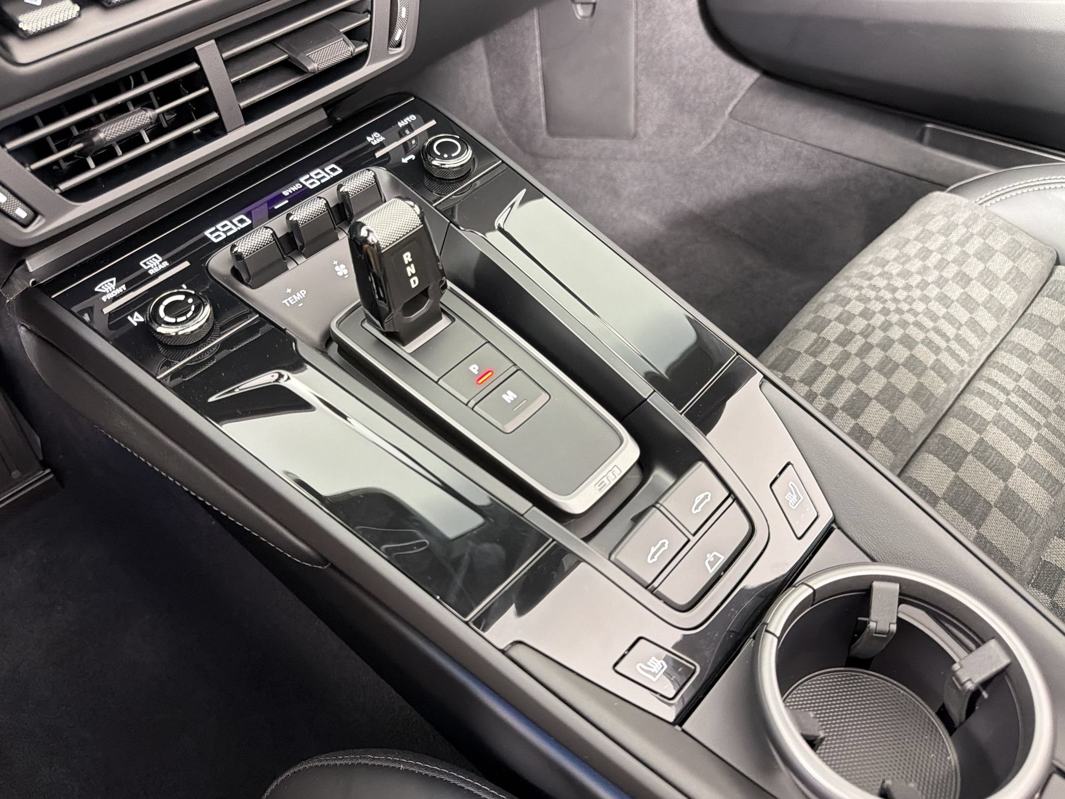 New 2026 Porsche 911 Carrera RWD image 17