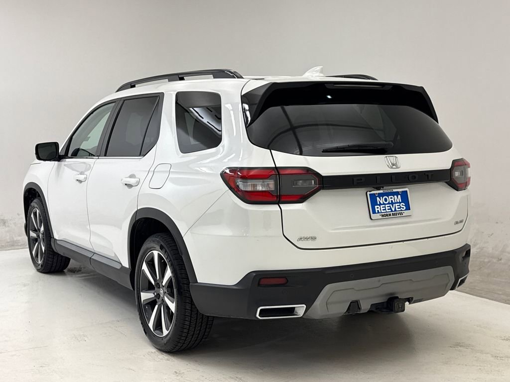 Certified 2025 Honda Pilot Elite image 7