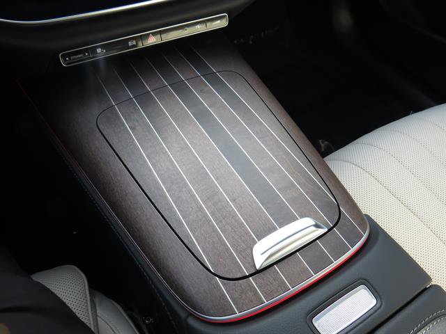 Used 2025 Mercedes-Benz E 450 4MATIC Sedan image 17