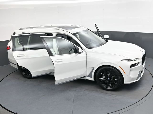 New 2026 BMW X7 xDrive40i image 38