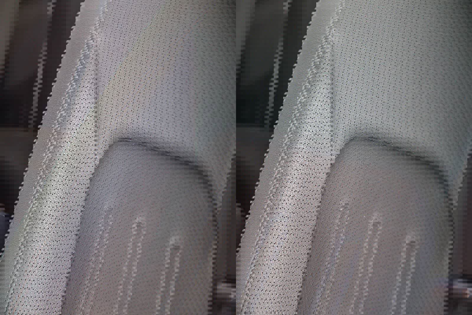 Used 2022 Land Rover Defender 110 SE AWD/4WD image 28