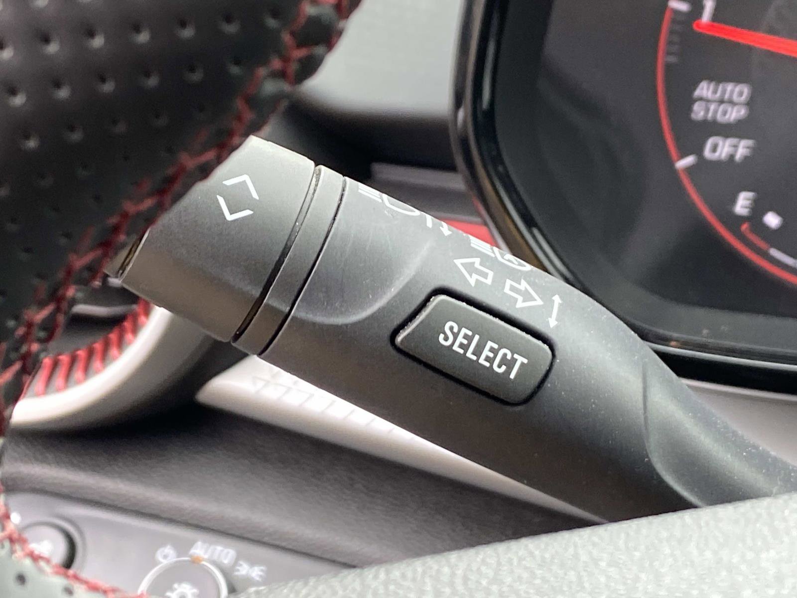 Used 2024 Chevrolet Trax RS w/ Driver Confidence Package image 18