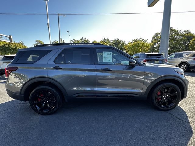 Certified 2023 Ford Explorer ST w/ Equipment Group 401A AWD/4WD image 4