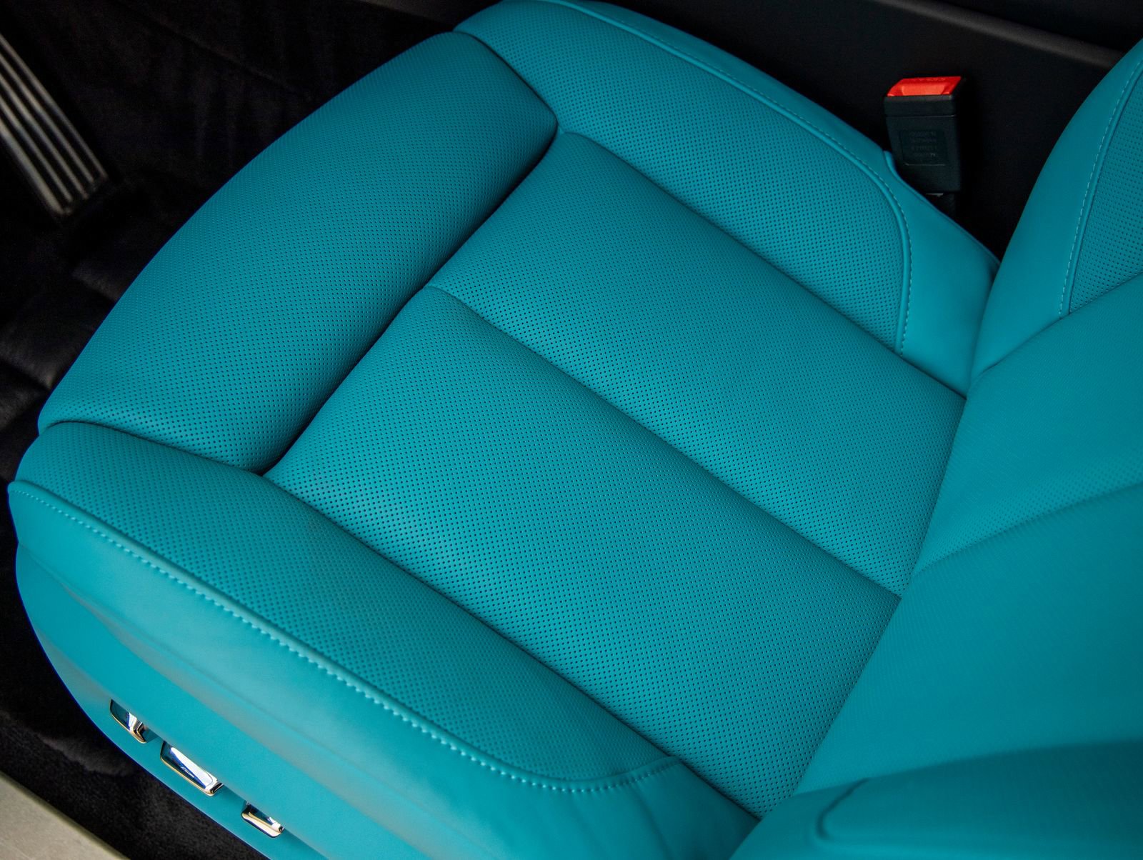 New 2026 Rolls-Royce Cullinan image 26