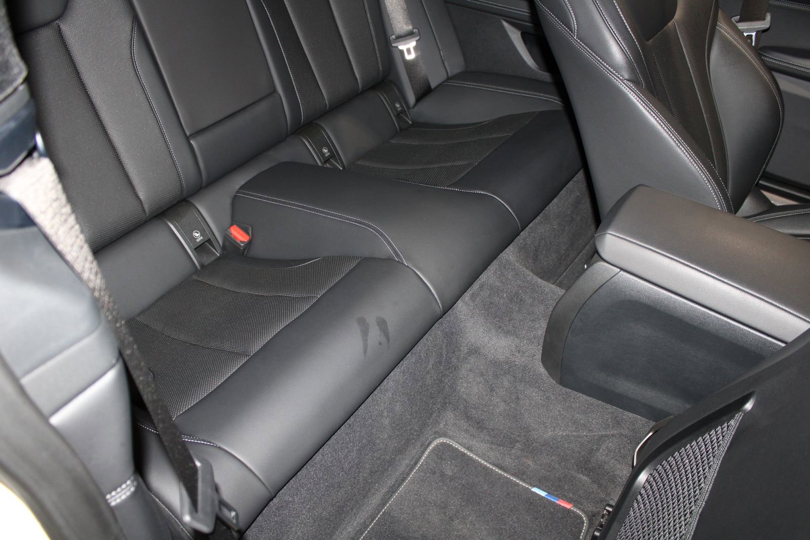 Used 2022 BMW M440i Coupe w/ Premium Package image 40