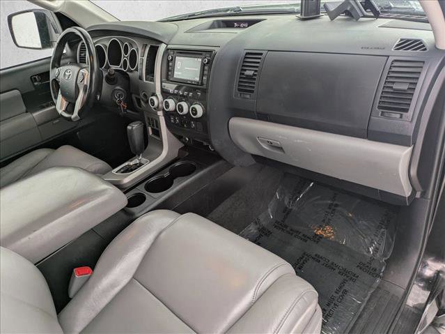 Used 2014 Toyota Sequoia SR5 w/ Premium Package AWD/4WD image 20