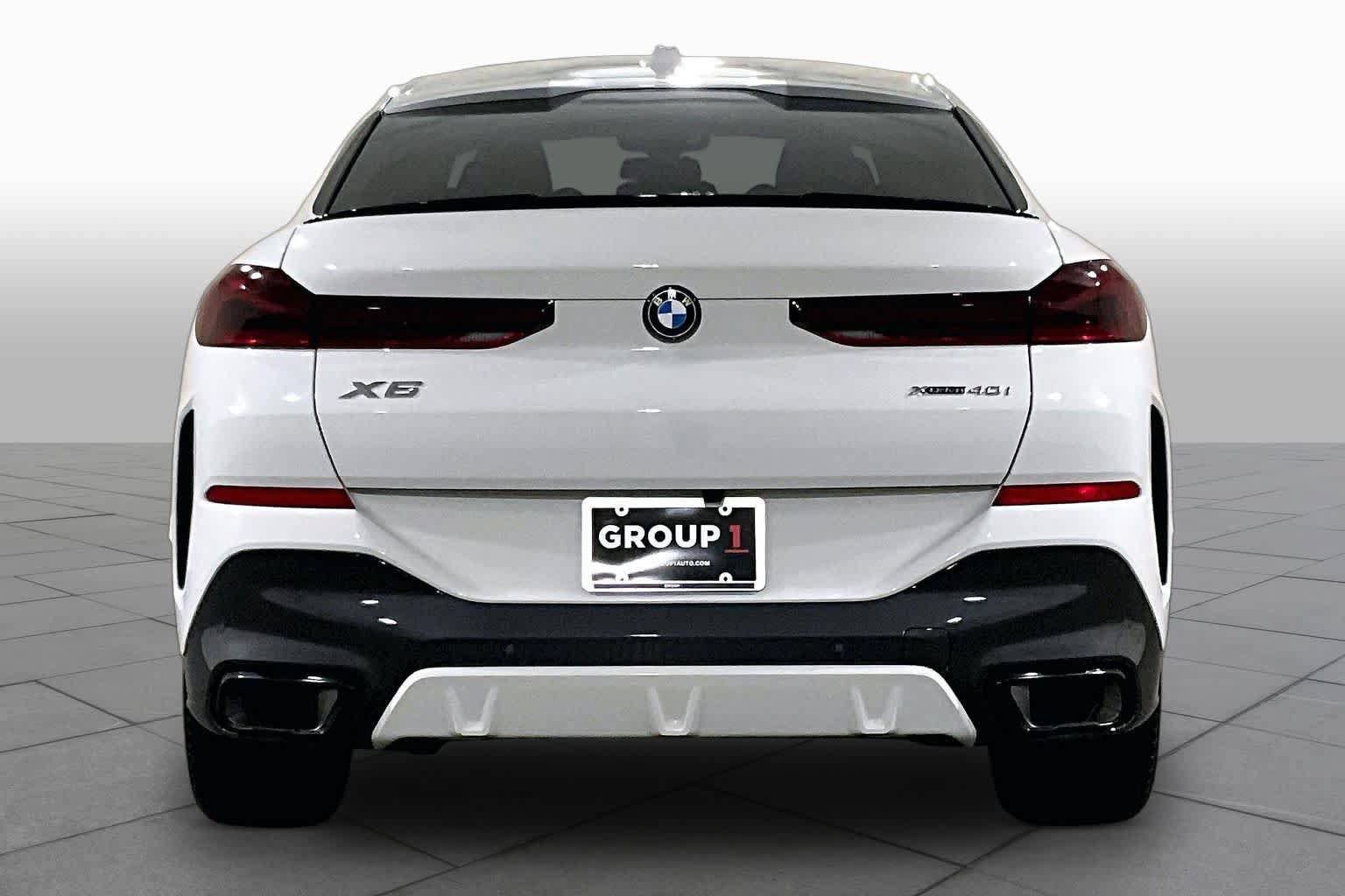 Used 2024 BMW X6 xDrive40i w/ M Sport Professional Package AWD/4WD image 4