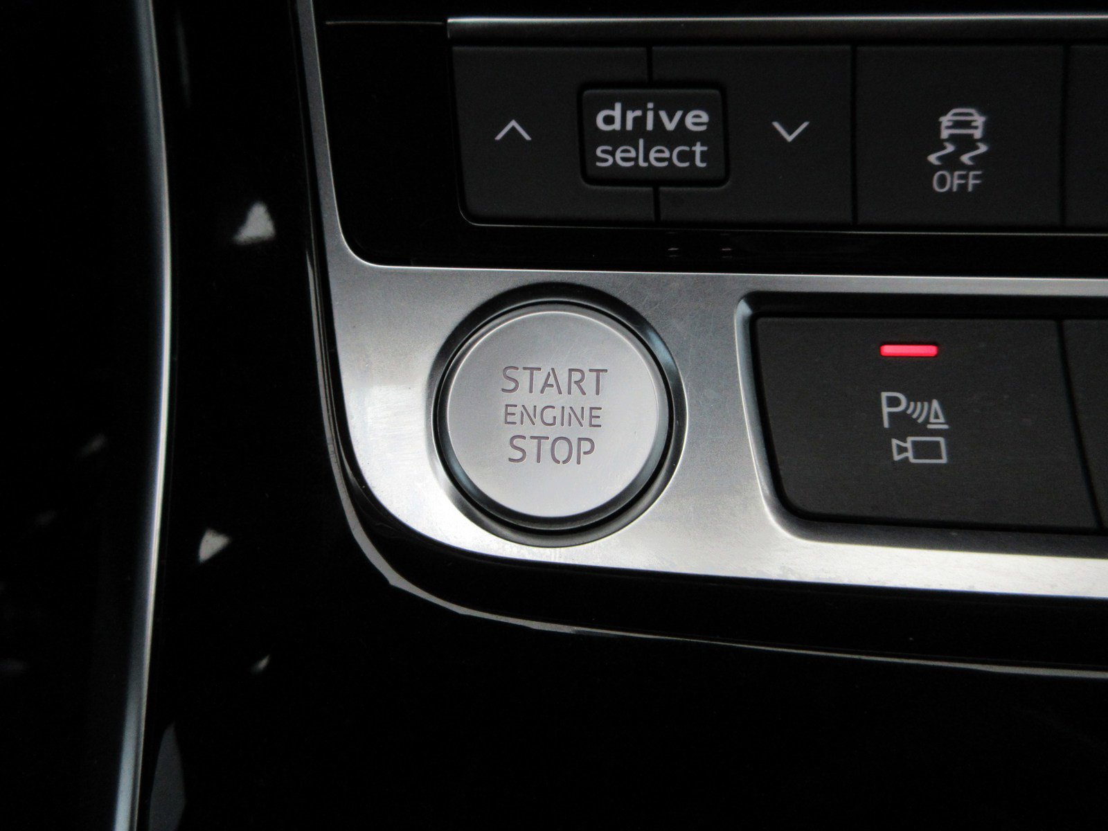 Used 2020 Audi Q8 Premium Plus image 47