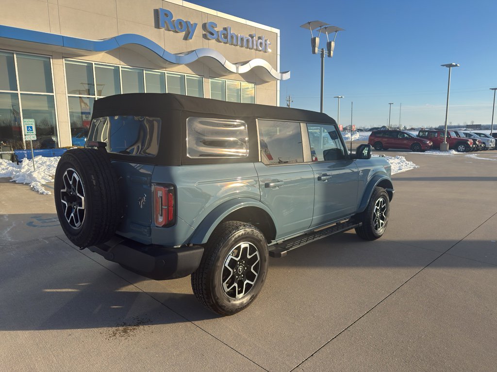 Used 2023 Ford Bronco Outer Banks image 5