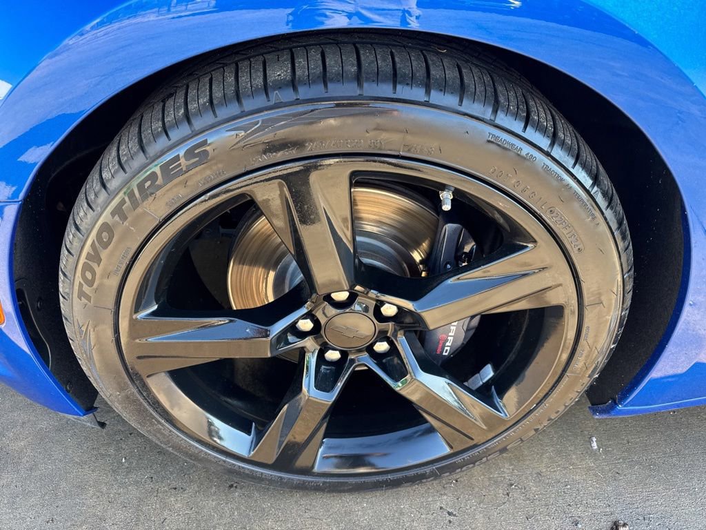 Used 2017 Chevrolet Camaro SS RWD image 23